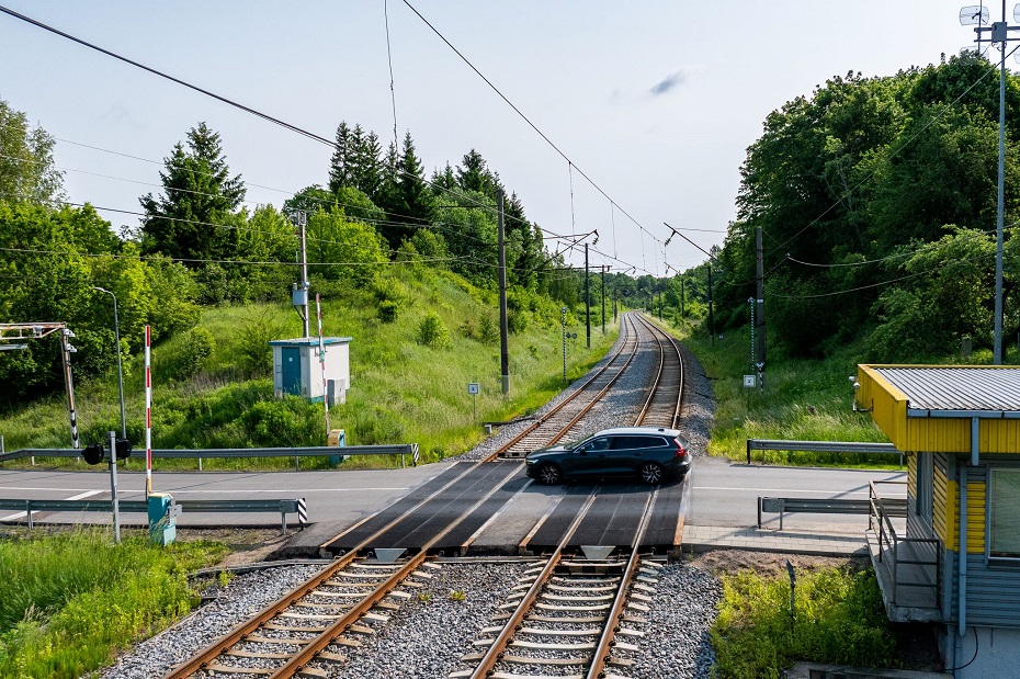 The LTG Group called for the crossings to behave responsibly