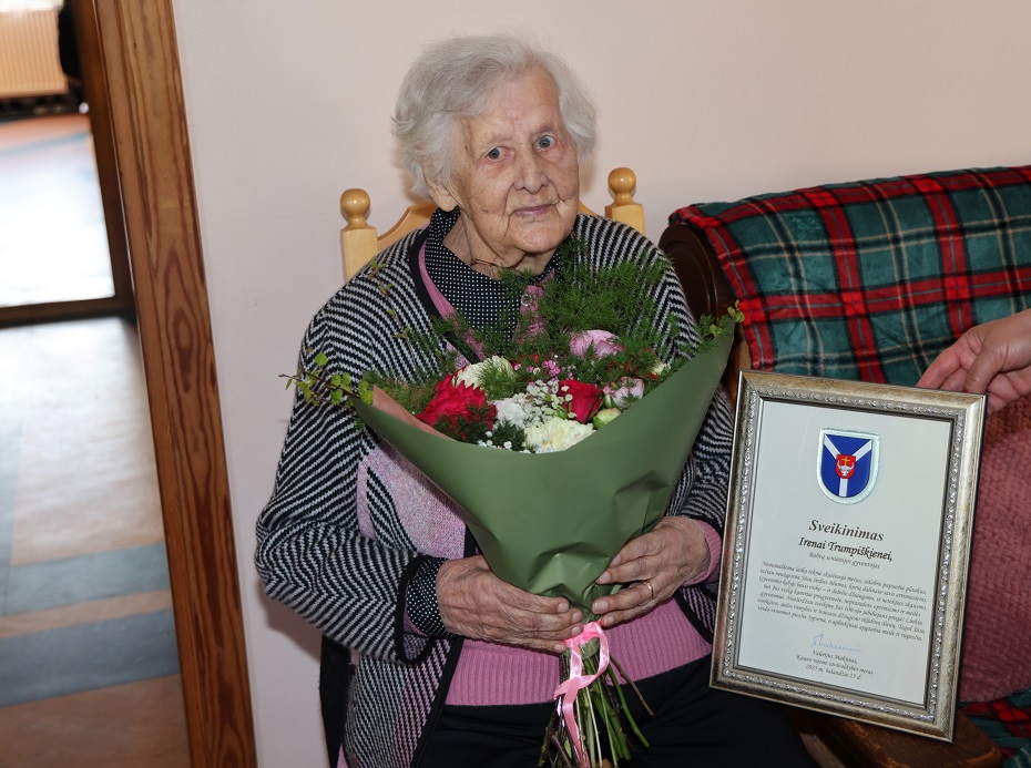 100 years of life story