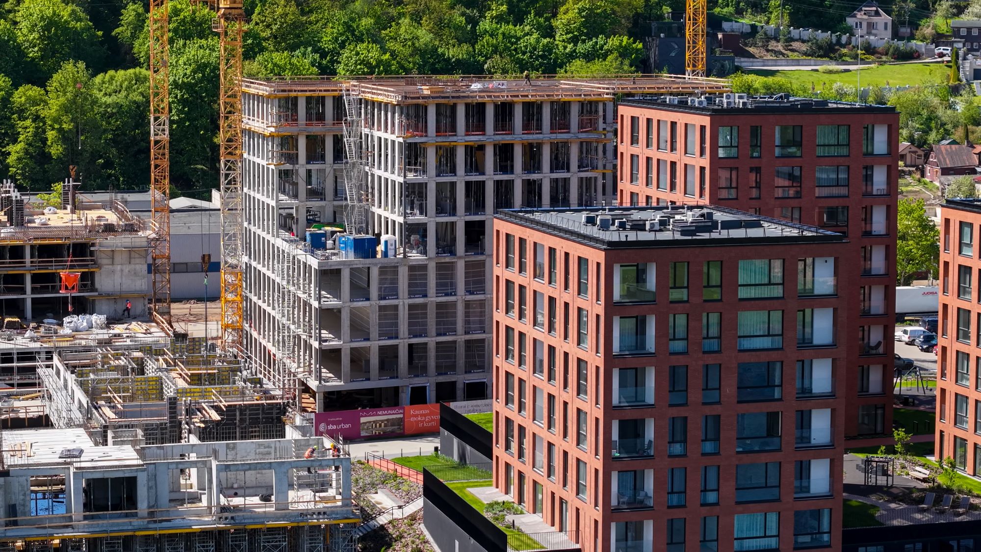 SBA Urban is starting to distribute $ 23.5 million. euro bond issue for the development of the business center Herman