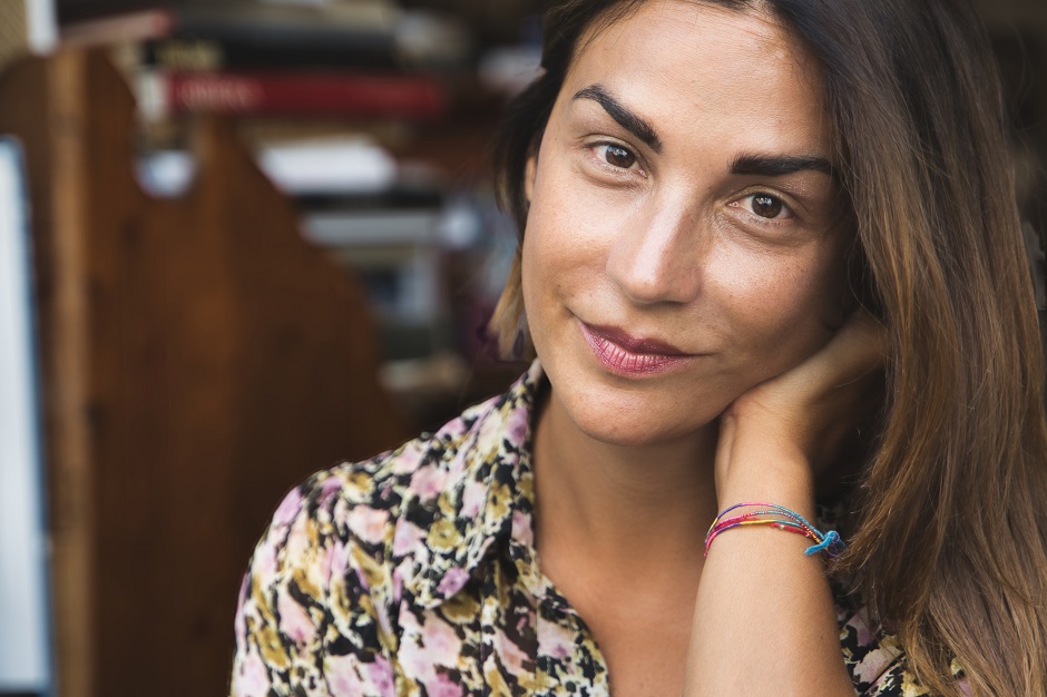 Autore italiano di best seller V. Ardone: la storia di una donna è la storia di tutte le donne