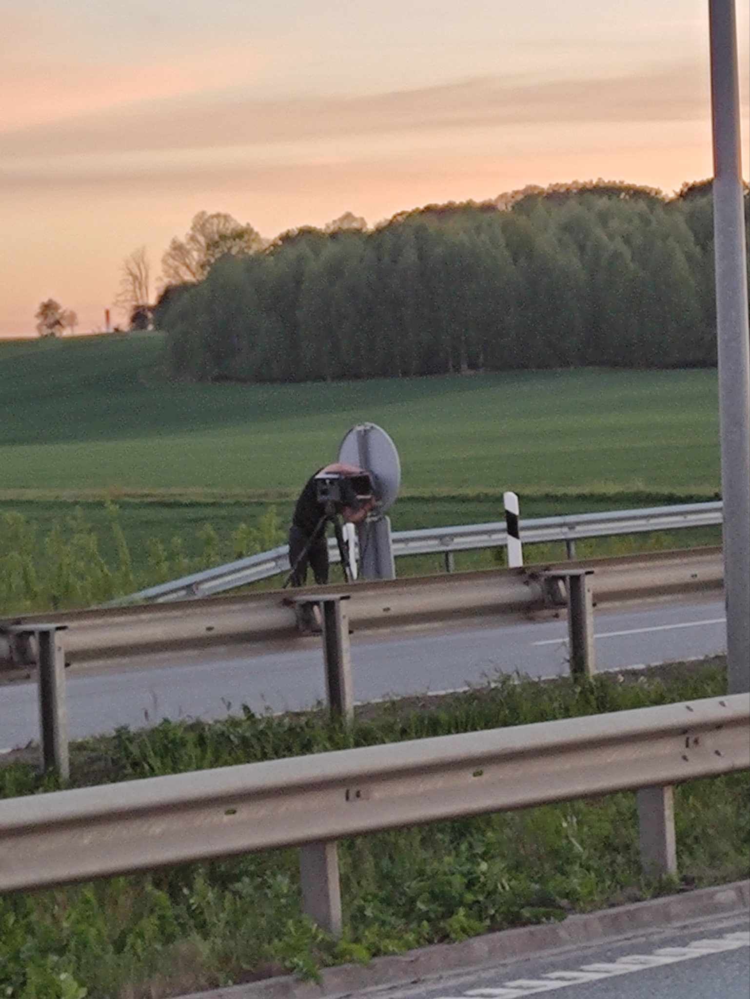 After the Sharchin due to the hidden tripod – shocking truth from police officers