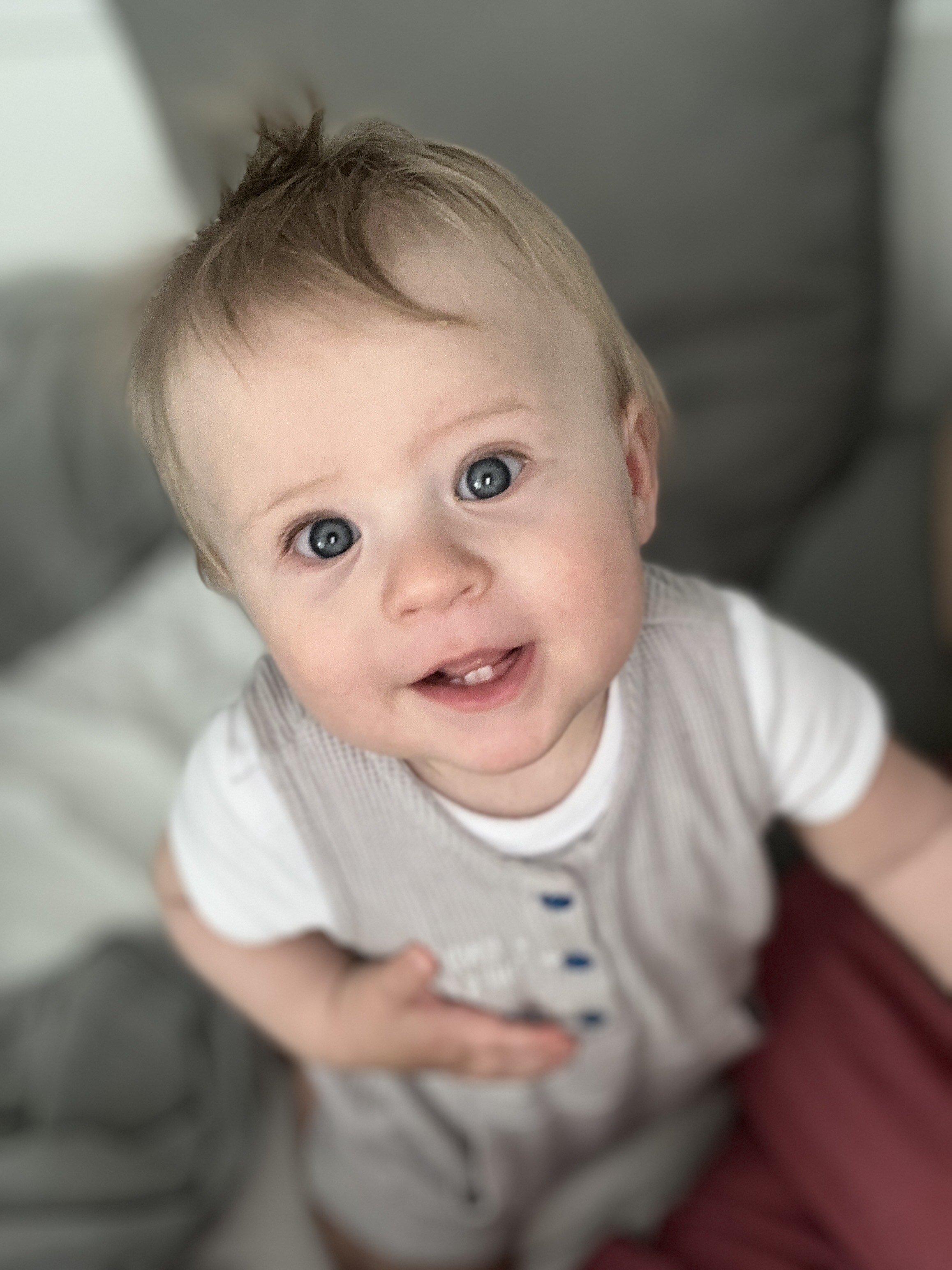The mother of Adam, who has an eye cancer, is calling for help: we pulled out an unfortunate ticket