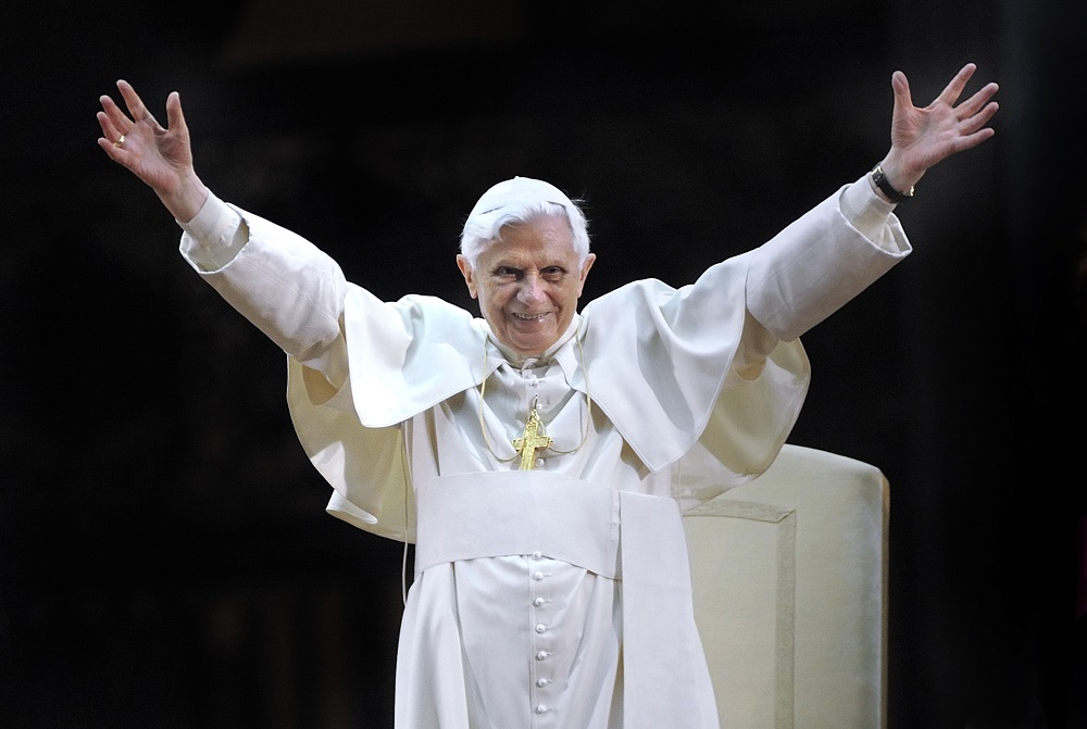 Media italiani: l’ex Papa Benedetto XVI è in condizioni gravi ma stabili