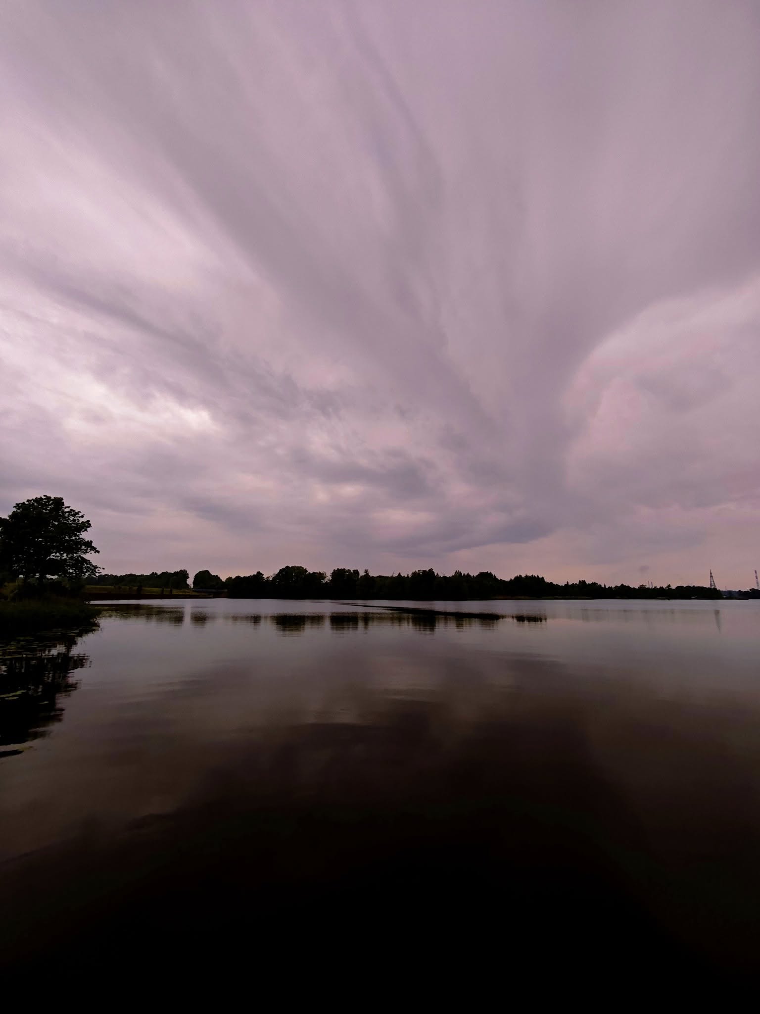 In some places in Lithuania – strong rain: there has not been seen where you are driving