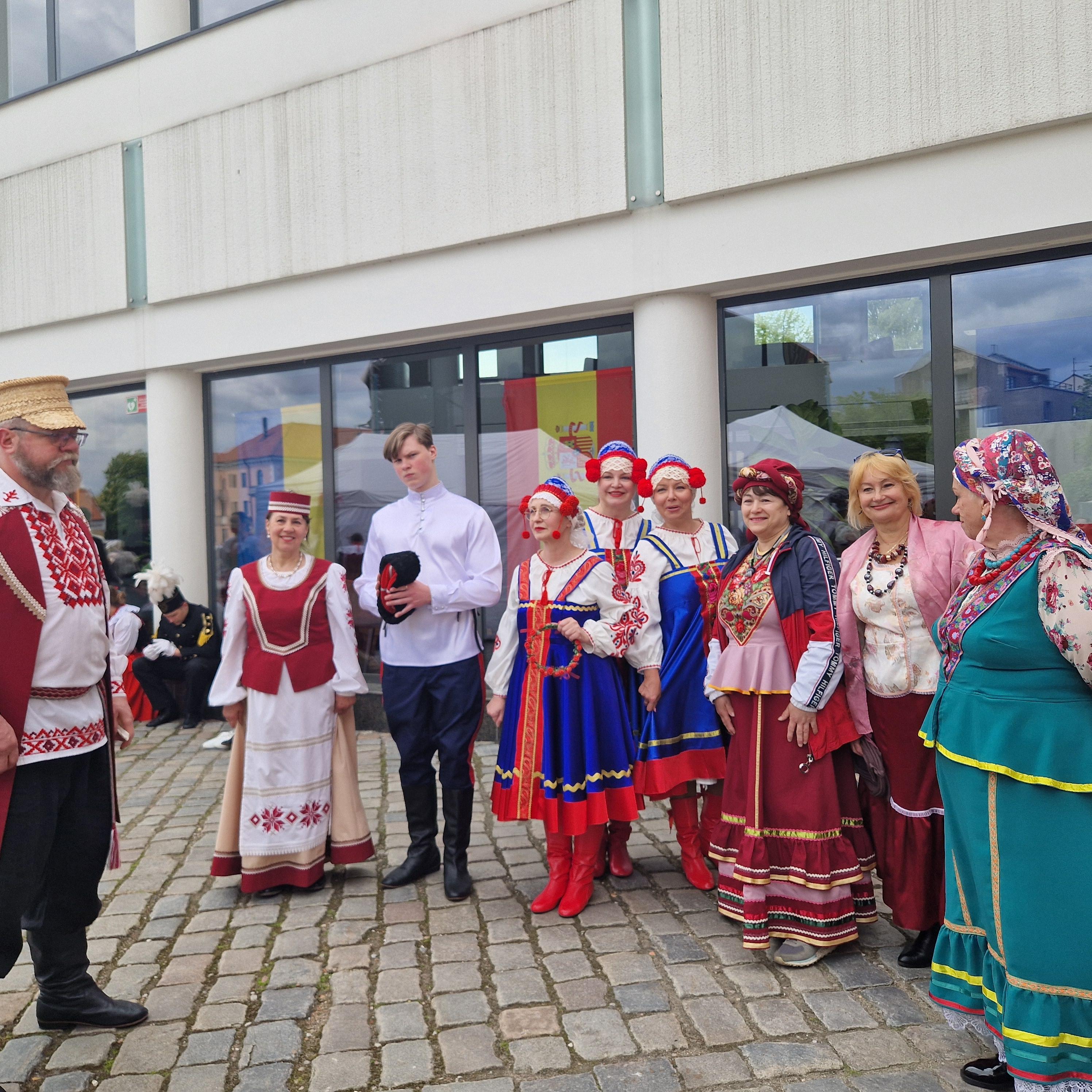 In the Theater Square – the whirlwind of national cultures