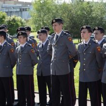 Premjeras įteikė padėkas geriausiems kadetams