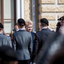 Kadetus sveikinusi D. Grybauskaitė: mums visiems esate pavyzdys