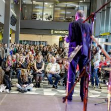 „Kaunas Jazz“ startavo koncertu autobusų stotyje