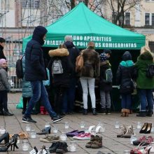 Rotušėje – žvakutės už žuvusius kelyje ir atšvaitai gyviesiems