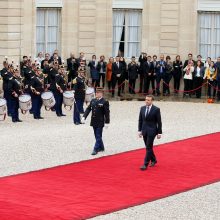 E. Macronas inauguruotas Prancūzijos prezidentu