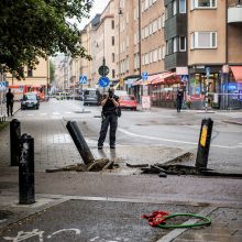 Stokholme mikroautobusas rėžėsi į taksi