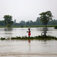 Potvynių ir nuošliaužų Nepale aukų skaičius išaugo iki 58