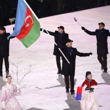 Pietų Korėjoje draugišku rankų paspaudimu atidarytos Pjongčango olimpinės žaidynės