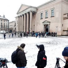Danijoje dėl žurnalistės nužudymo teisiamas išradėjas kaltę neigia
