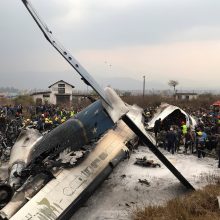 Katmandu sudužus Bangladešo laineriui žuvo 49 žmonės, sužeisti 22 