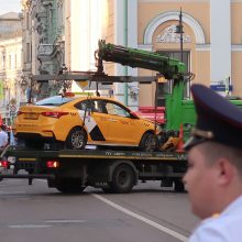 Maskvoje taksi automobilis rėžėsi į žmones, yra sužeistųjų <span style=color:red;>(atnaujinta)</span>