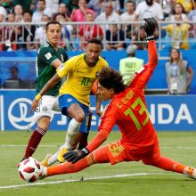 Brazilijos futbolininkai žengė į pasaulio čempionato ketvirtfinalį