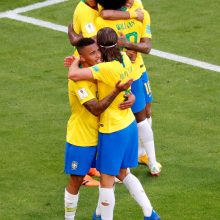 Brazilijos futbolininkai žengė į pasaulio čempionato ketvirtfinalį