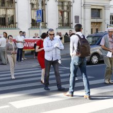 Minia piketuotojų reiškė nepasitenkinimą Atgimimo aikštės projektu