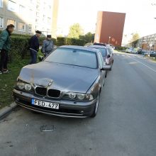 Po daugiabučio langais Klaipėdoje – masinė avarija