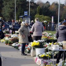 Uostamiesčio kapinėse – minios lankytojų