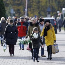 Uostamiesčio kapinėse – minios lankytojų