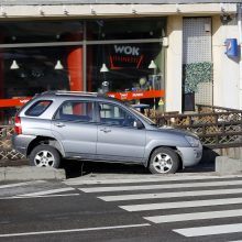 Visureigio skrydis Klaipėdoje baigėsi ant kavinės terasos