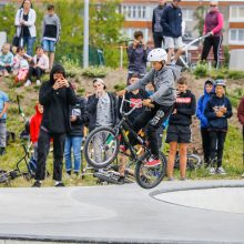 Uostamiestyje – kvapą gniaužiantys riedlentininkų ir dviratininkų triukai