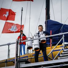 Patriotiškai nusiteikę klaipėdiečiai traukė Lietuvos himną