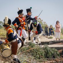 Pajūryje griaudėjo napoleonmečio ginklų šūviai