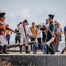 Pajūryje griaudėjo napoleonmečio ginklų šūviai