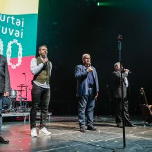 Minios klaipėdiečių plūdo į M. Mikutavičiaus koncertą