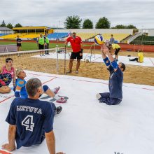 Žmonės su negalia Klaipėdoje mėgavosi galimybe drauge sportuoti