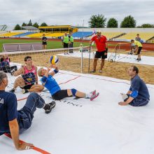 Žmonės su negalia Klaipėdoje mėgavosi galimybe drauge sportuoti