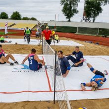 Žmonės su negalia Klaipėdoje mėgavosi galimybe drauge sportuoti