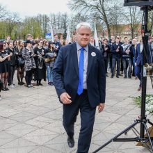 Klaipėdoje – aukštojo mokslo laidotuvių procesija