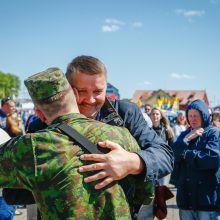 Būsimieji karinių jūrų pajėgų karininkai prisiekė Tėvynei