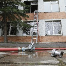 Klaipėdos centre driokstelėjo sprogimas: pro langą iššoko apdegęs žmogus