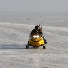 Žūklės malonumai – ant Kuršių marių ledo