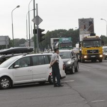 Prie keltų – automobilių spūstys