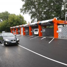 Dovana klaipėdiečiams: plaukite automobilius nemokamai