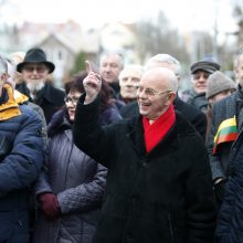 Palanga pasipuošė nauju paminklu ir Signatarų alėja