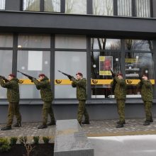 Palanga pasipuošė nauju paminklu ir Signatarų alėja