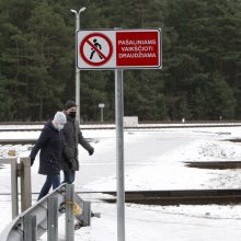 Klaipėdiečius trikdo įspėjimas prie bėgių: kas čia pašaliniai?