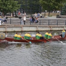 Dangės upėje – vikingų laivų drakonų lenktynės