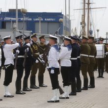 Uostamiestyje – įspūdinga kariškių šventė