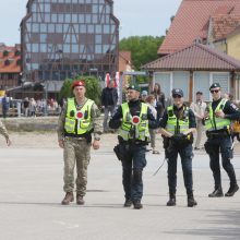 Uostamiestyje – įspūdinga kariškių šventė