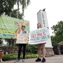 Prie Lietuvos zoologijos sodo – Kauno jaunimo piketas