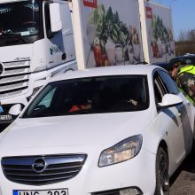 Į Kauną per pirmąją ribojimo parą neįvažiavo beveik 3,5 tūkst. automobilių