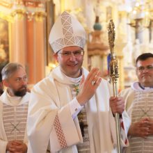 Arkivyskupas K. Kėvalas sutiktas Kauno katedroje: melskitės už mane!